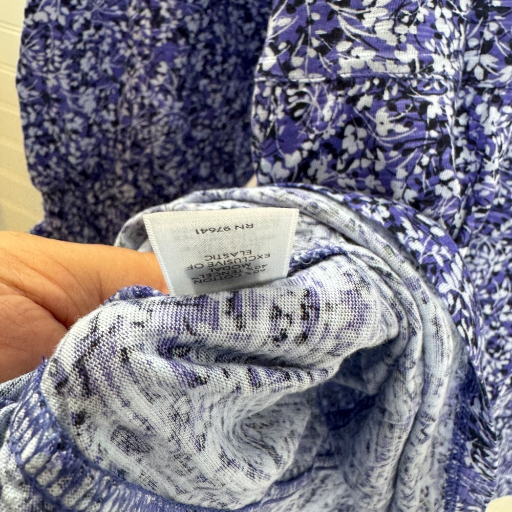 NEW J. Jill Smocked & Tiered Tunic Blue Orchid Fluttering Ferns Small Petite - Picture 7 of 9